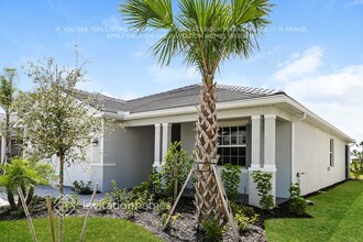 2380 Dragonfruit Wy in Naples, FL - Foto de edificio - Building Photo