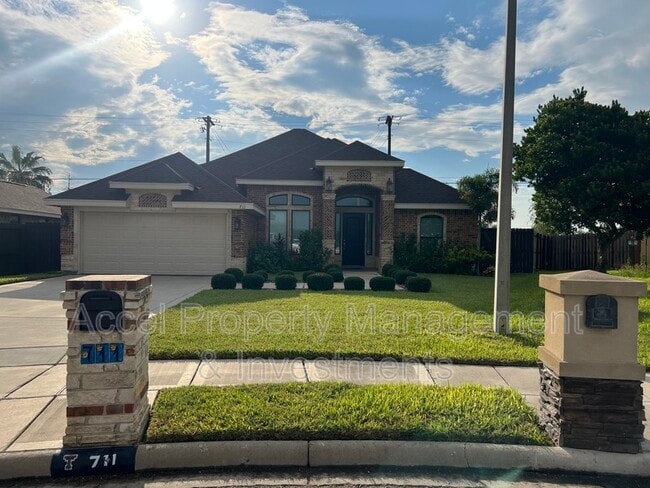 property at 711 N Abbott Ave