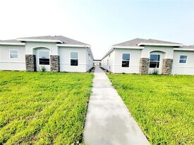 1908 Davenport St, Unit 1 in Weslaco, TX - Building Photo