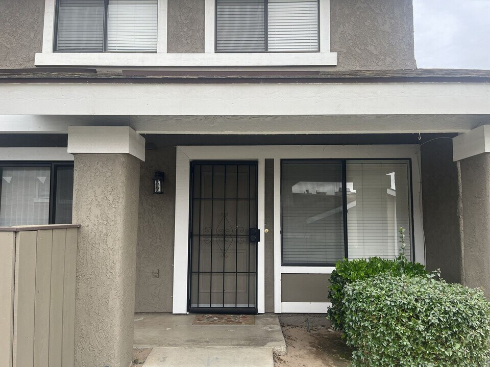 1181 Sumner Pl in Santa Maria, CA - Building Photo