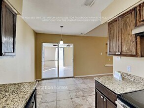 4640 Wineberry Dr in Fort Worth, TX - Foto de edificio - Building Photo