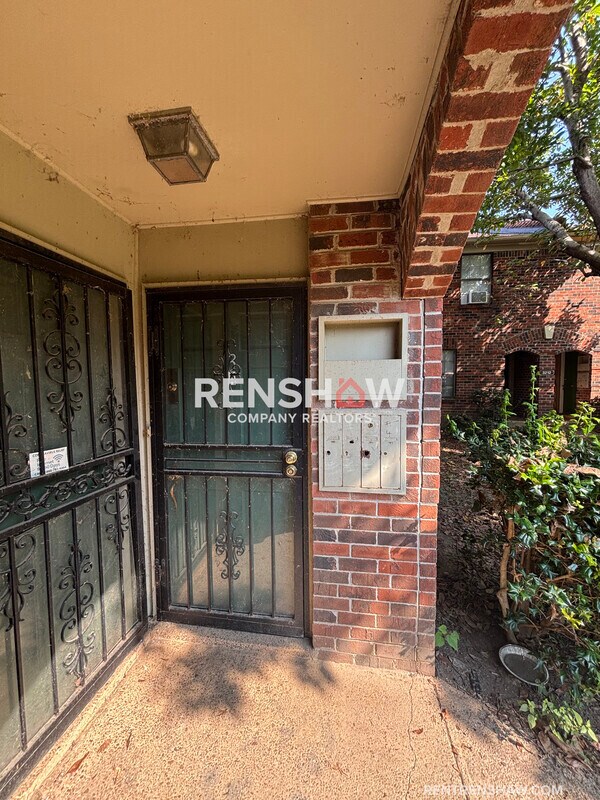 3210 13 Colony Mall in Memphis, TN - Foto de edificio - Building Photo