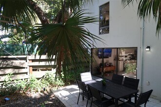 3034 SW 27th Ave in Miami, FL - Building Photo - Building Photo