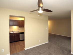 Covered Bridge Apartments Indianapolis In Apartments