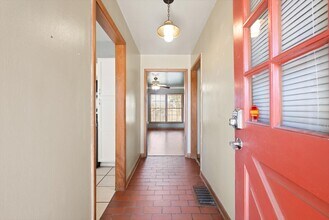 3805 NW 60th St in Oklahoma City, OK - Building Photo - Building Photo