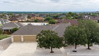 403 Rolling Ridge Dr in Del Rio, TX - Foto de edificio - Building Photo