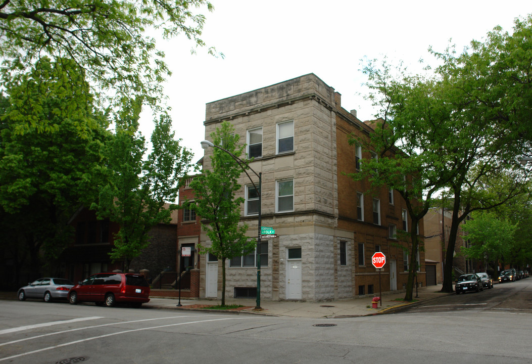 1049 W Polk St in Chicago, IL - Building Photo