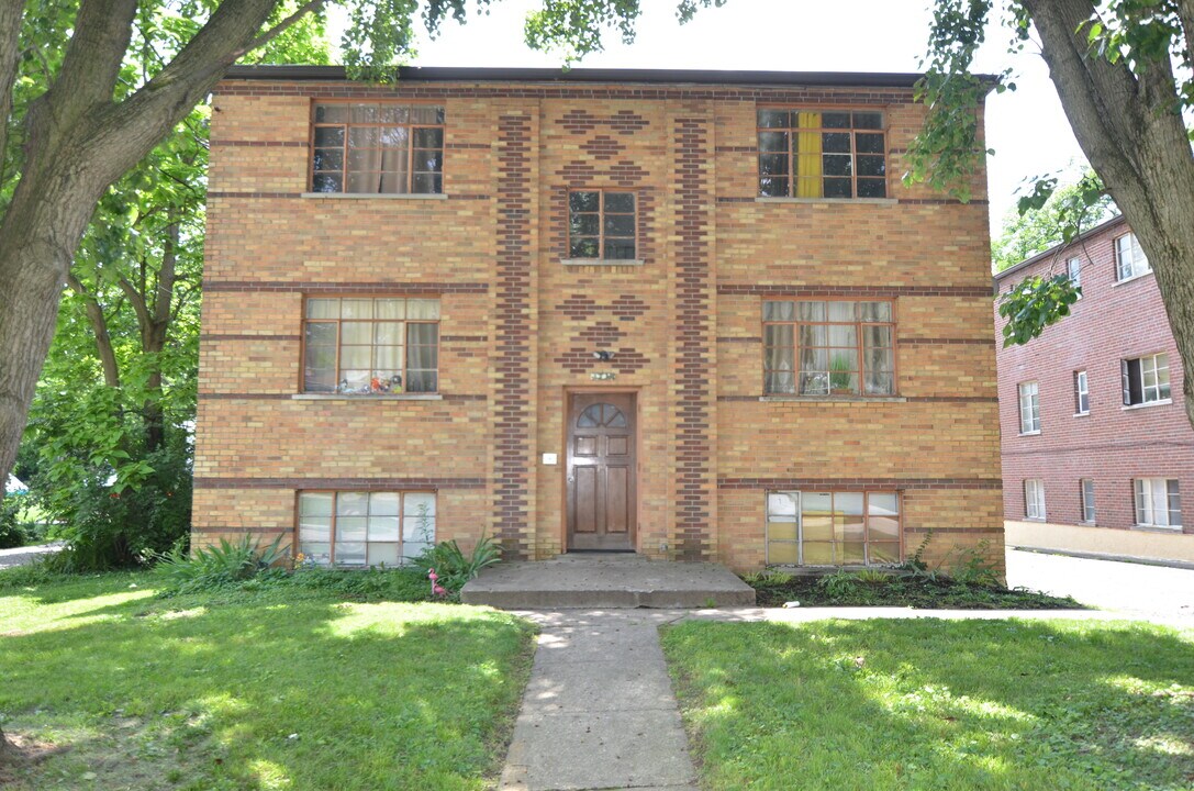 4215 North Ave in Cincinnati, OH - Building Photo