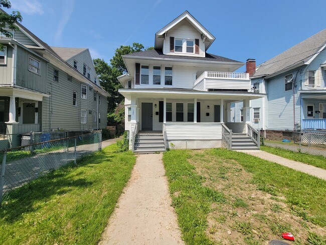 147 Edgewood St in Hartford, CT - Building Photo - Building Photo