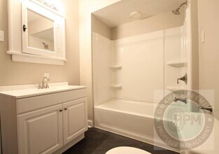 4874 Maple St in Omaha, NE - Building Photo - Building Photo