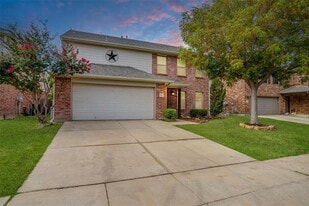 10633 Lipan Trail in Fort Worth, TX - Building Photo
