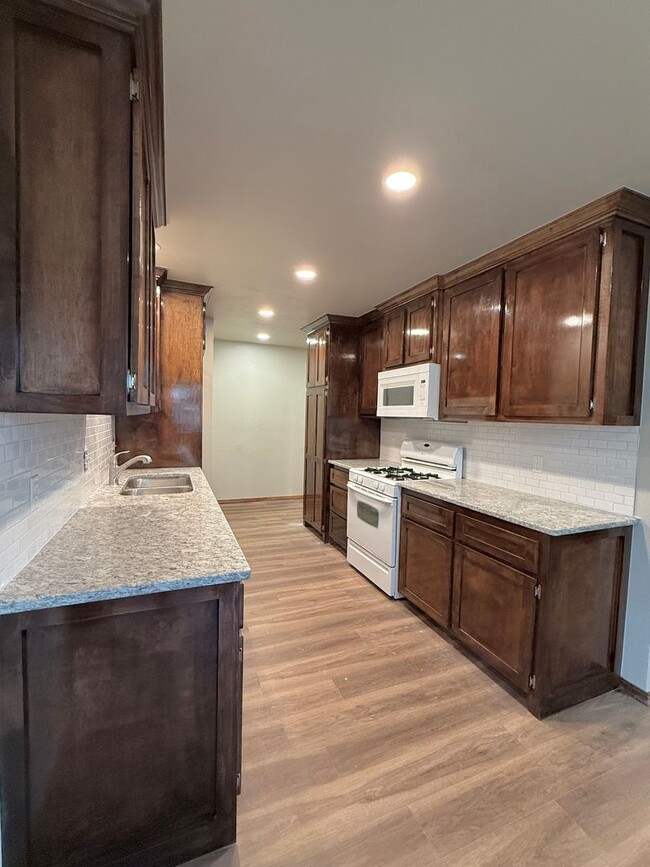 2904 Broadway Terrace in Moore, OK - Building Photo - Building Photo