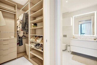 300 Biscayne Blvd Way, Unit 1808w in Miami, FL - Building Photo - Building Photo