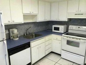 1980 S Ocean Dr-Unit -11L in Hallandale Beach, FL - Building Photo - Building Photo