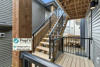 7344 Klapstein Cres SW, Unit Ground Floor in Edmonton, AB - Building Photo - Building Photo