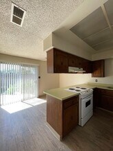 291 W Alexander Ave in Merced, CA - Building Photo - Building Photo