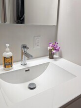 26 Saddle Brook Ct, Unit In law apartment in Oakland, CA - Foto de edificio - Building Photo