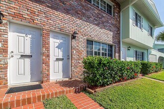 5400 N Ocean Blvd in Lauderdale-by-the-Sea, FL - Building Photo - Building Photo