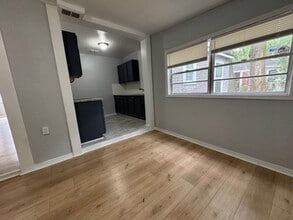 8016 Lexington Dr in Jacksonville, FL - Building Photo - Building Photo