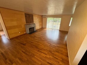 2285 Tyler St in Eugene, OR - Building Photo - Building Photo
