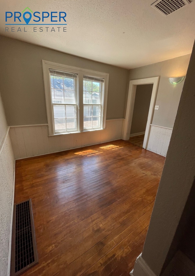 828 Chippewa St in Eau Claire, WI - Building Photo - Building Photo