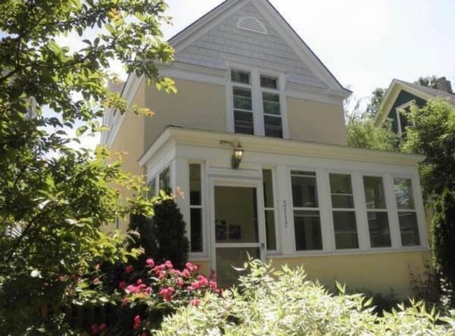 3117 Harriet Ave, Unit 2