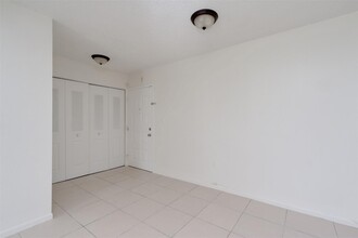 5550 NW 44th St, Unit 506B in Lauderhill, FL - Building Photo - Building Photo