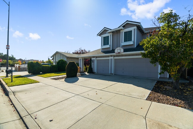 3109 Heritage Valley Dr in San Jose, CA - Building Photo - Building Photo