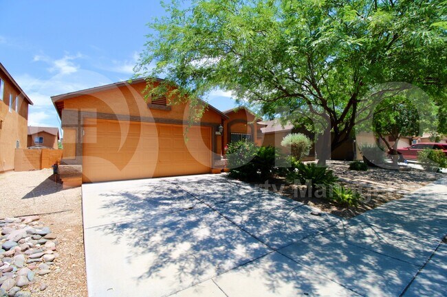 2353 E Calle Sierra Del Manantial in Tucson, AZ - Building Photo - Building Photo