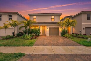 713 SE 15th Ave in Homestead, FL - Building Photo