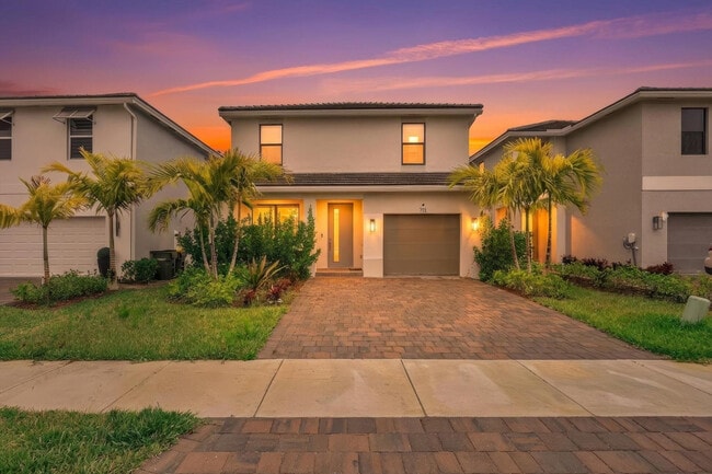 property at 713 SE 15th Ave