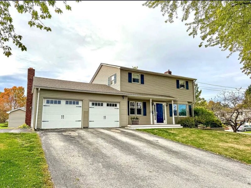 3 Clover Ln in Brewer, ME - Building Photo