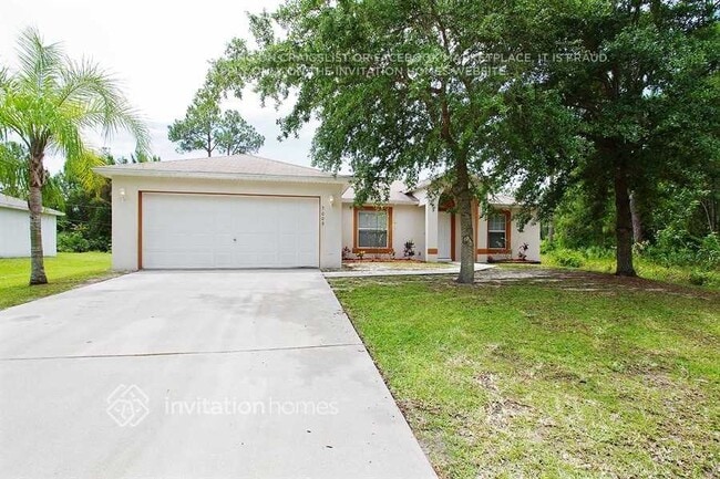 property at 3009 Tropical Cir SE