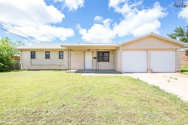 property at 4004 Hooper Dr