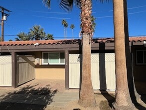 37188 Melrose Dr in Cathedral City, CA - Foto de edificio - Building Photo
