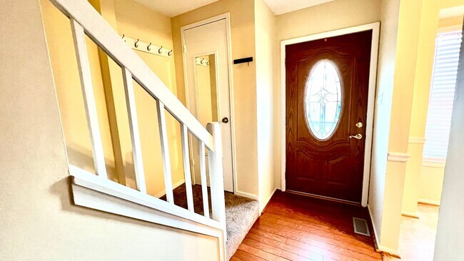 18927 Birdseye Dr in Germantown, MD - Building Photo - Building Photo