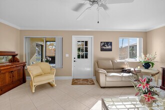 426 Pine Glen Ln in Greenacres, FL - Building Photo - Building Photo