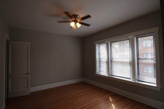 4411 N La Crosse Ave, Unit 2 in Chicago, IL - Foto de edificio - Building Photo