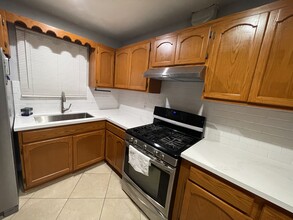 1024 S Standard Ave in Santa Ana, CA - Building Photo - Building Photo