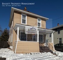 61 Lamson St in West Haven, CT - Building Photo