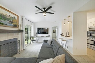 3605 Leafield Dr, Unit A in Austin, TX - Building Photo - Building Photo