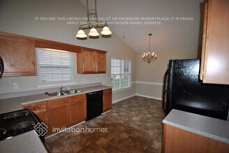 2415 Pepperstone Dr in Graham, NC - Building Photo - Building Photo