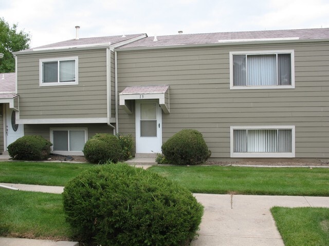 property at 5711 W 92nd Ave