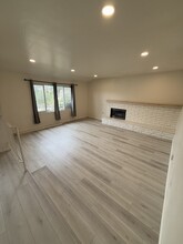 17344 Hartland St in Van Nuys, CA - Building Photo - Building Photo