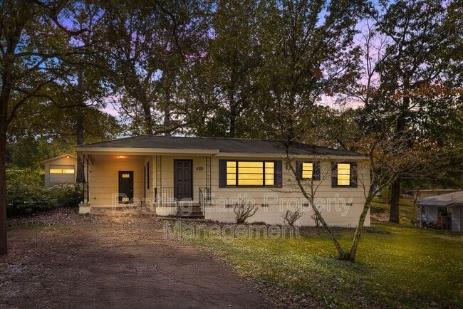 property at 405 18th Ave NW