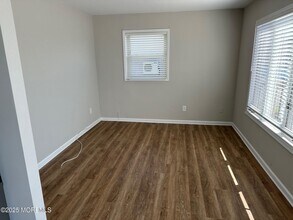 831 Anchor Dr in Forked River, NJ - Building Photo - Building Photo