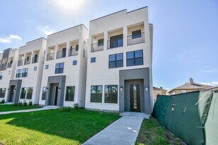15000 S Richmond Ave in Houston, TX - Building Photo