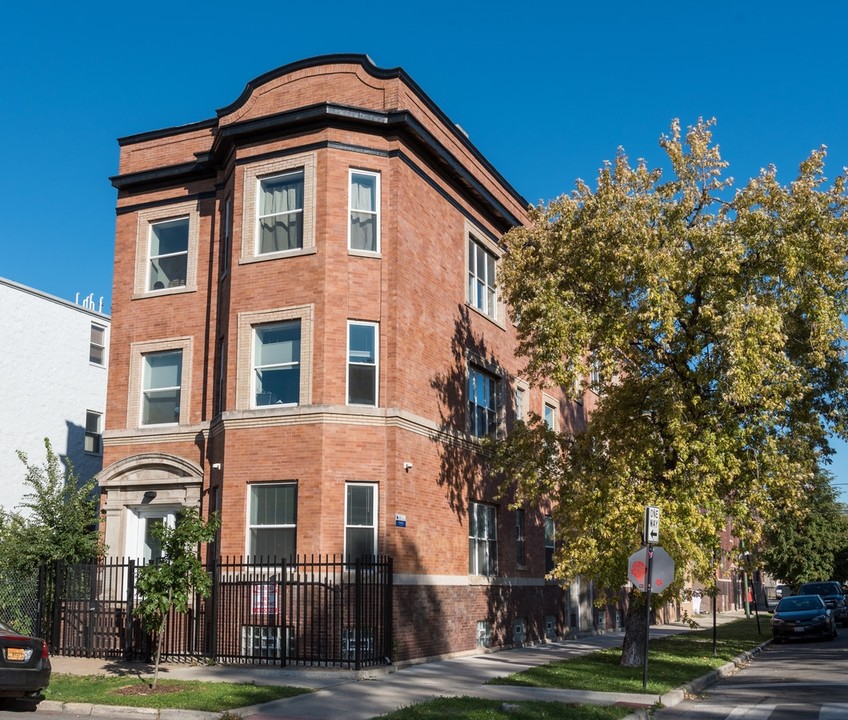 1501 N Talman Ave in Chicago, IL - Foto de edificio