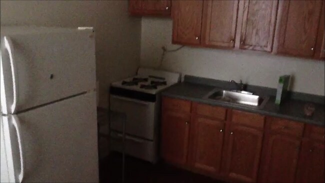 247 E Girard Ave in Philadelphia, PA - Building Photo - Building Photo