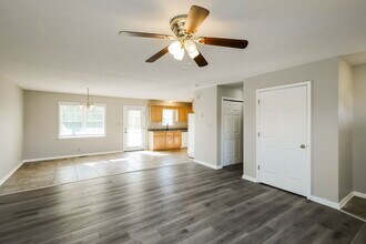 291 Agin Way in Milton, KY - Foto de edificio - Building Photo